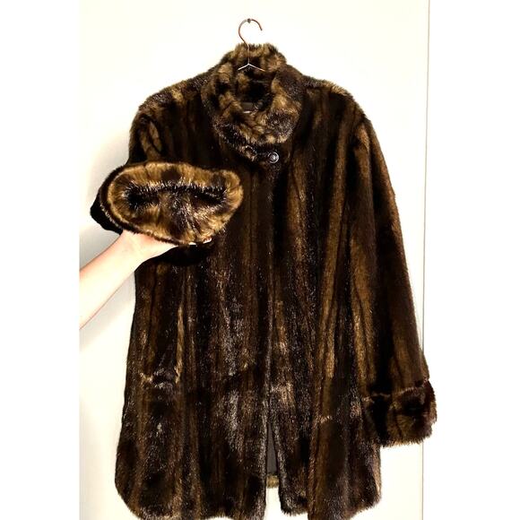 Pamela McCoy Faux Fur Light Dark Brown Color Snap Button Closure Jacket size 1X - Picture 3 of 13